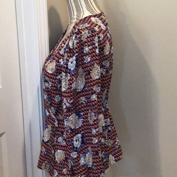 Almost Famous Floral Long Sleeve Top Blouse Size Small - Picture 4 of 6